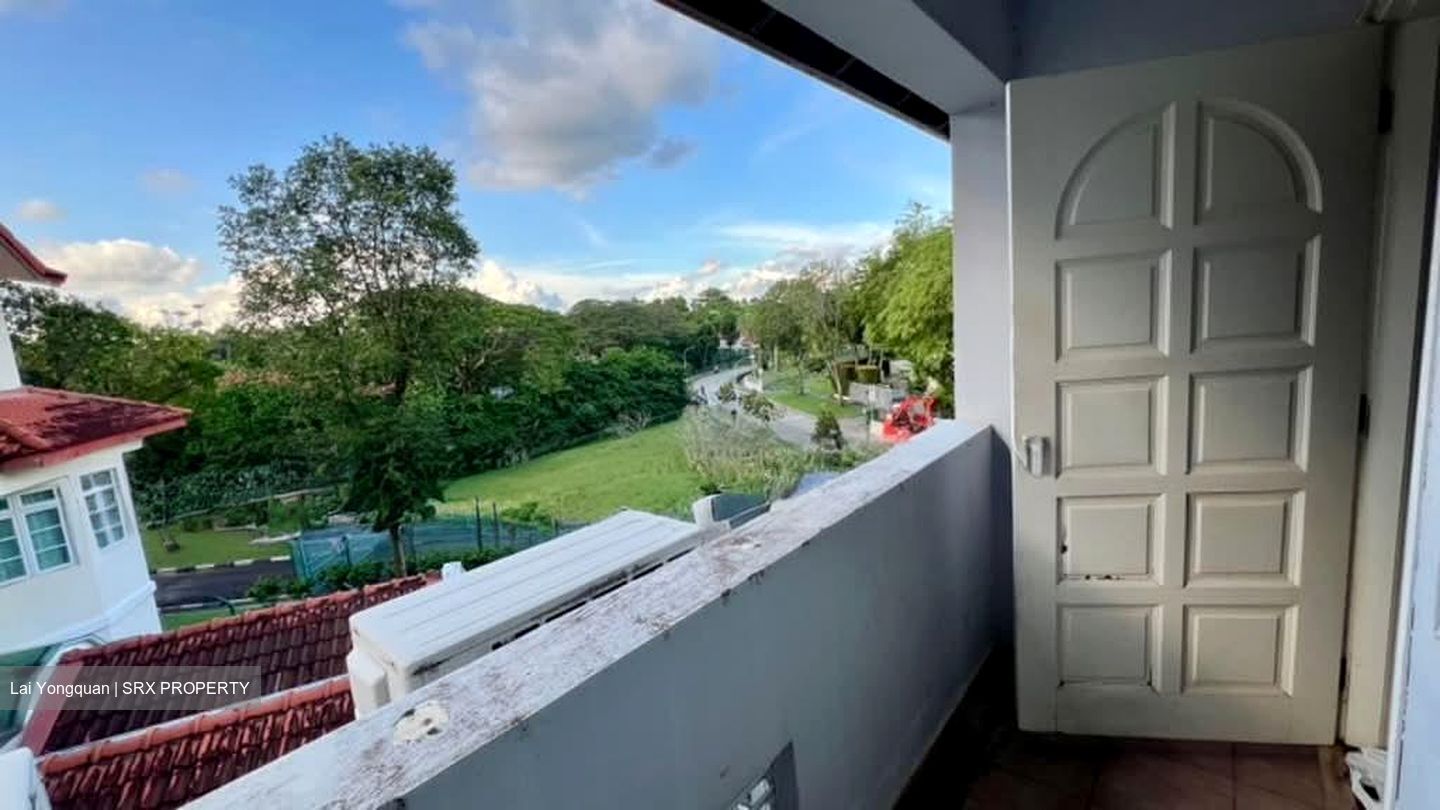 Loyang Besar Close (D17), Terrace #562127621